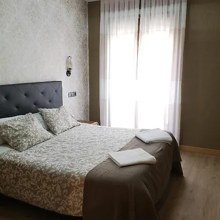 Guest house Juan Bravo Segovia