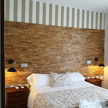 Guest house Juan Bravo 3*