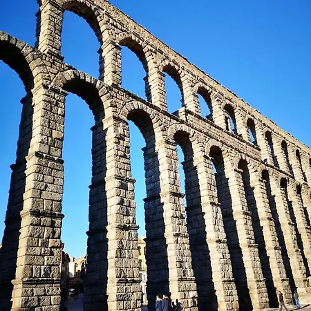 Juan Bravo 4* Segovia