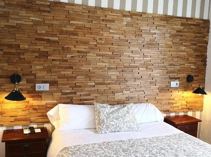 Juan Bravo 3* Сеговия